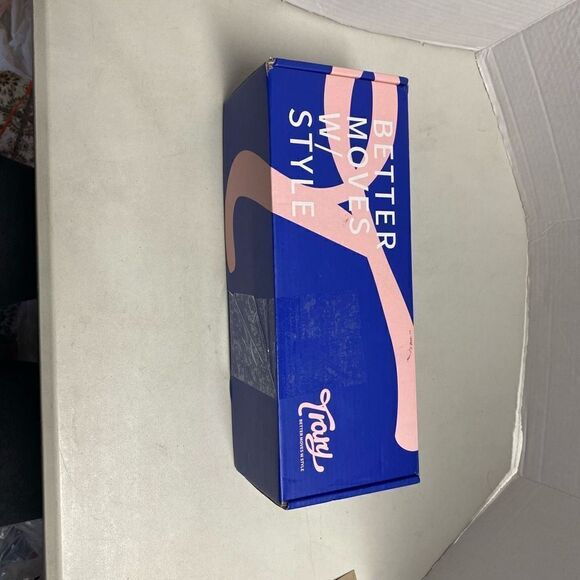 TRARY Women’s White Dorsey Cross Cross Flats Sz 11 Closed Pointed Toe New in Box - Picture 7 of 9